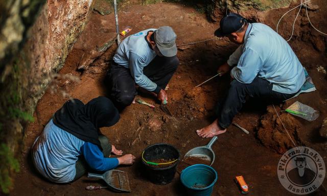 BAPPEDA JABAR - Ditemukan Rangka Manusia Berusia 10.000 Tahun Lebih di Gua Pawon