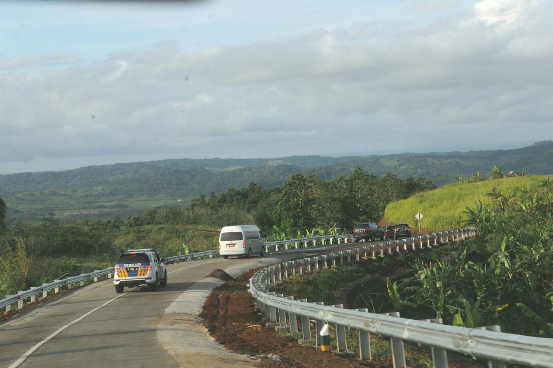 BAPPEDA JABAR - Jalur Sabuk Ciletuh, Jalan Loji-Puncak Darma Mulus