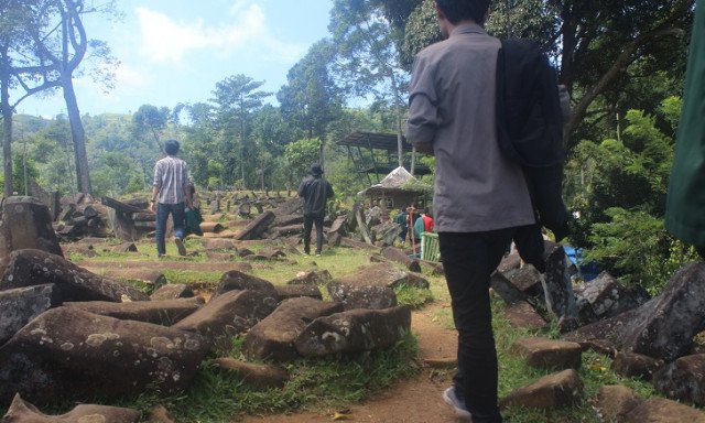 BAPPEDA JABAR - Situs Gunung Padang Resmi Jadi Cagar Budaya Nasional