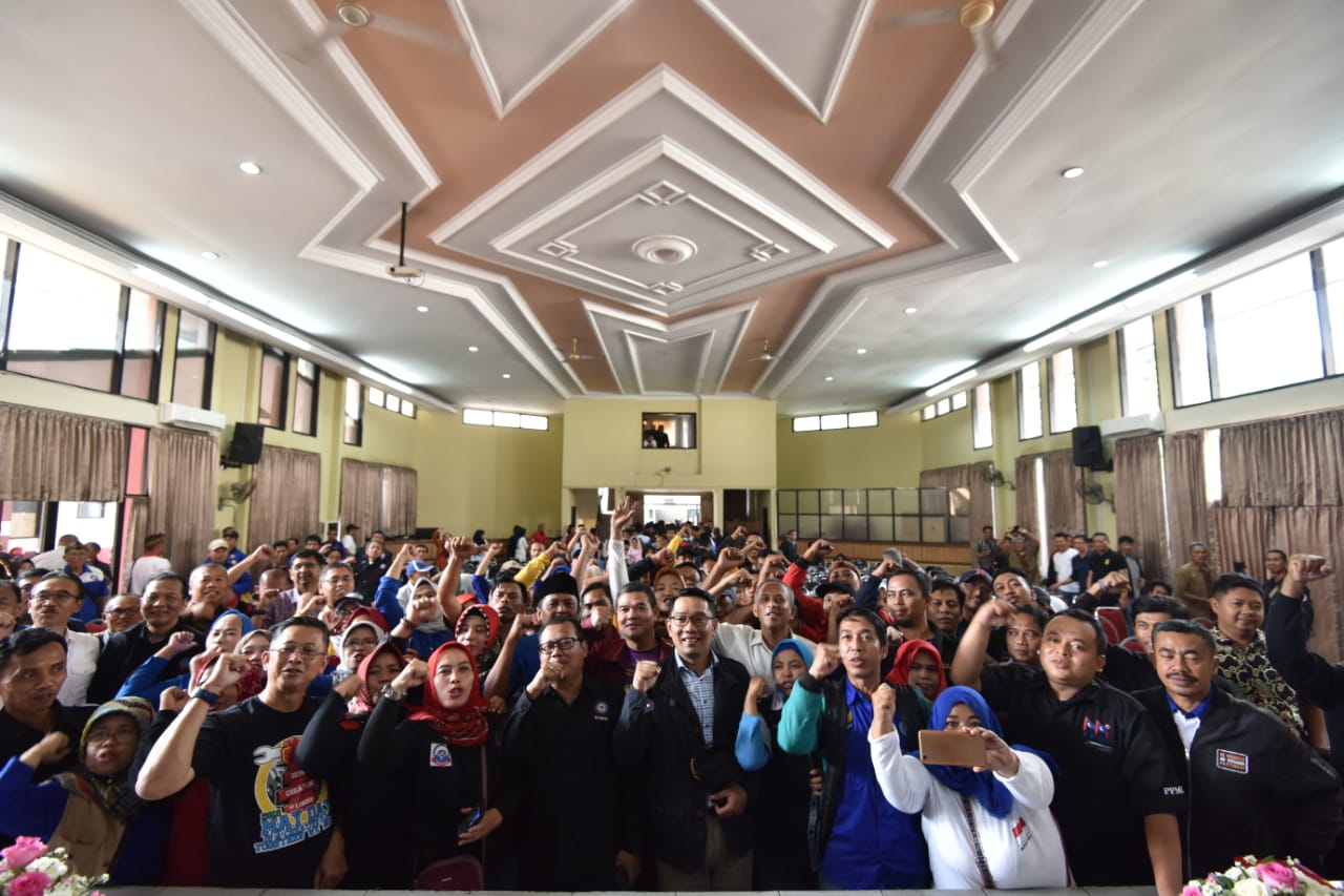BAPPEDA JABAR - May Day di Jabar Bernuansa Ceria