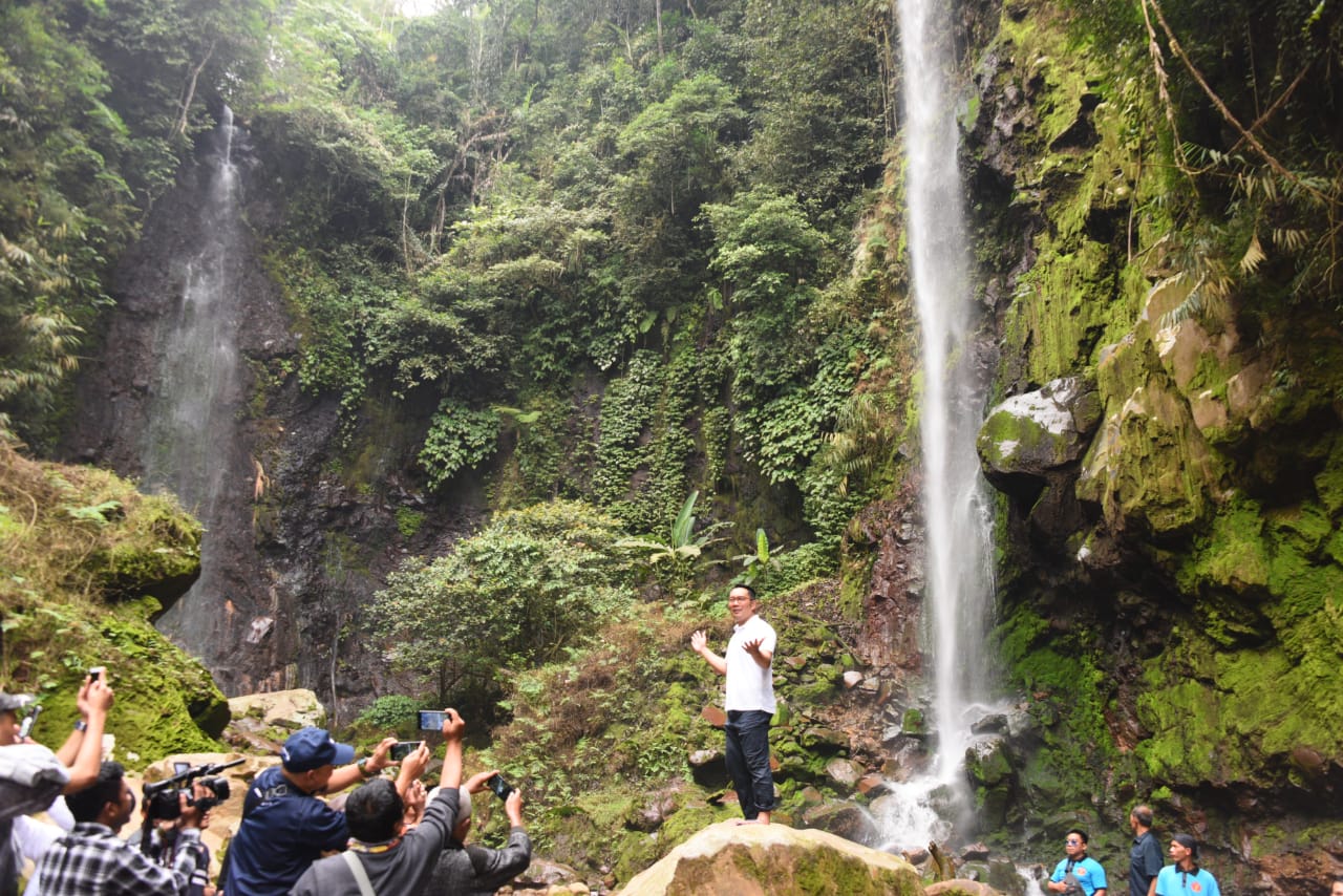 BAPPEDA JABAR - Ridwan Kamil: Curug Badak & Curug Hanoman Miliki Potensi Besar Untuk Dikembangkan