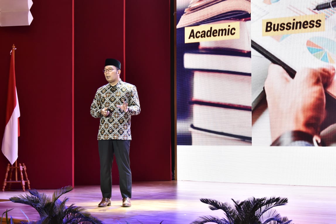 BAPPEDA JABAR - Ridwan Kamil: Ekonomi Kreatif Jawa Barat Paling Progresif