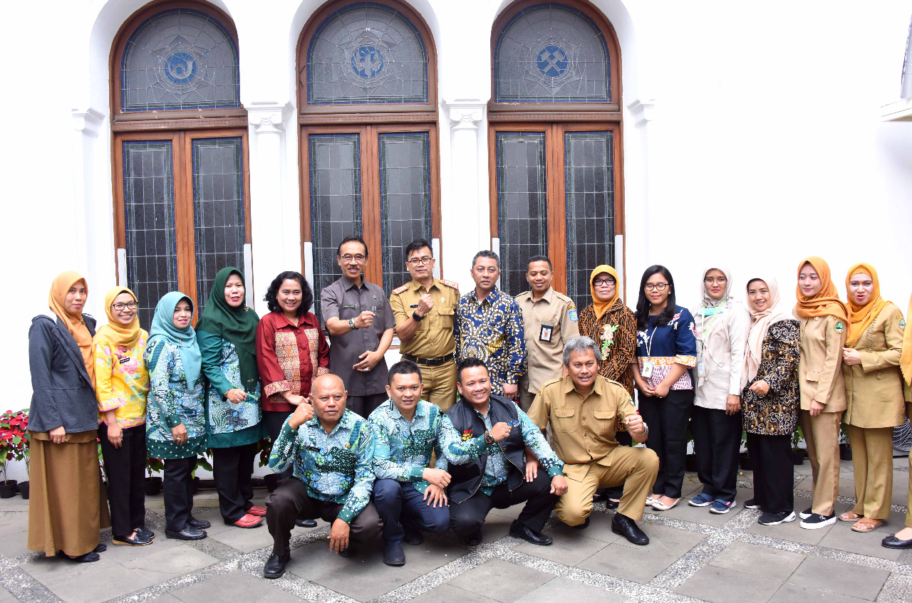 BAPPEDA JABAR - Tim Verifikasi Tinjau Delapan Kabupaten/Kota di Jabar yang Tidak Lolos Penilaian KKS