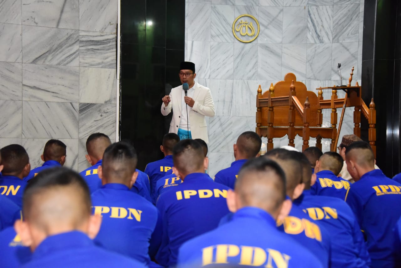 BAPPEDA JABAR - Ridwan Kamil Ingatkan Praja IPDN Bahaya Hoaks