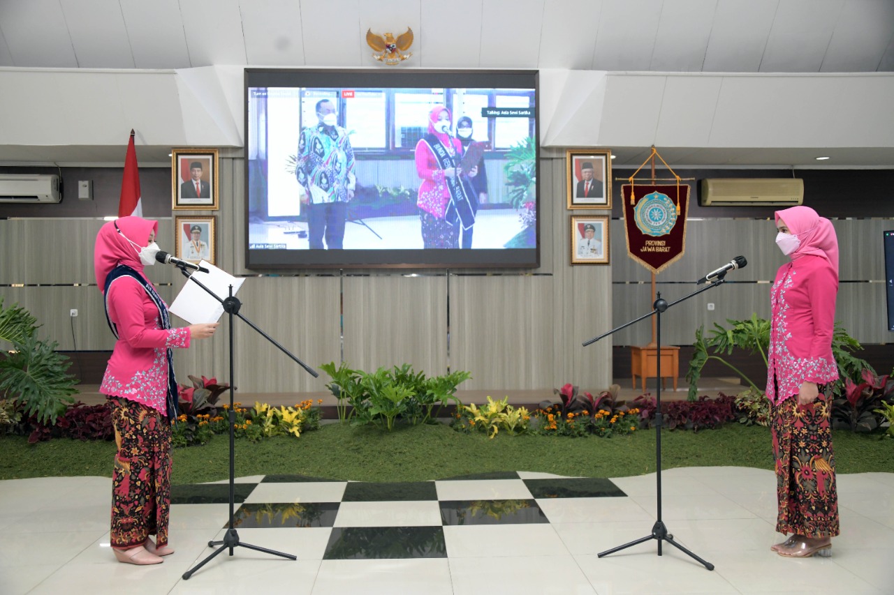 BAPPEDA JABAR - Atalia Ridwan Kamil Ajak Kader PKK se-Jabar Turun Tangan Tangani COVID-19