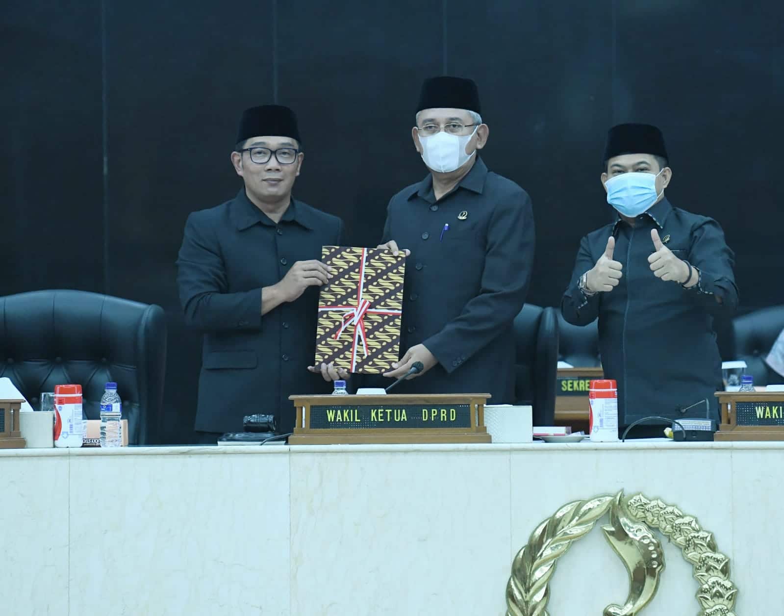 BAPPEDA JABAR - Gubernur Ridwan Kamil: Jabar Berhasil Melebihi Target Realisasi Pendapatan Daerah APBD TA 2021