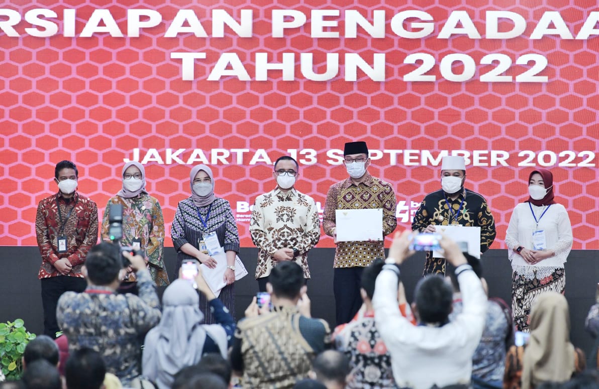 BAPPEDA JABAR - Gubernur Ridwan Kamil Hadiri Rakor Persiapan Pengadaan ASN Tahun 2022