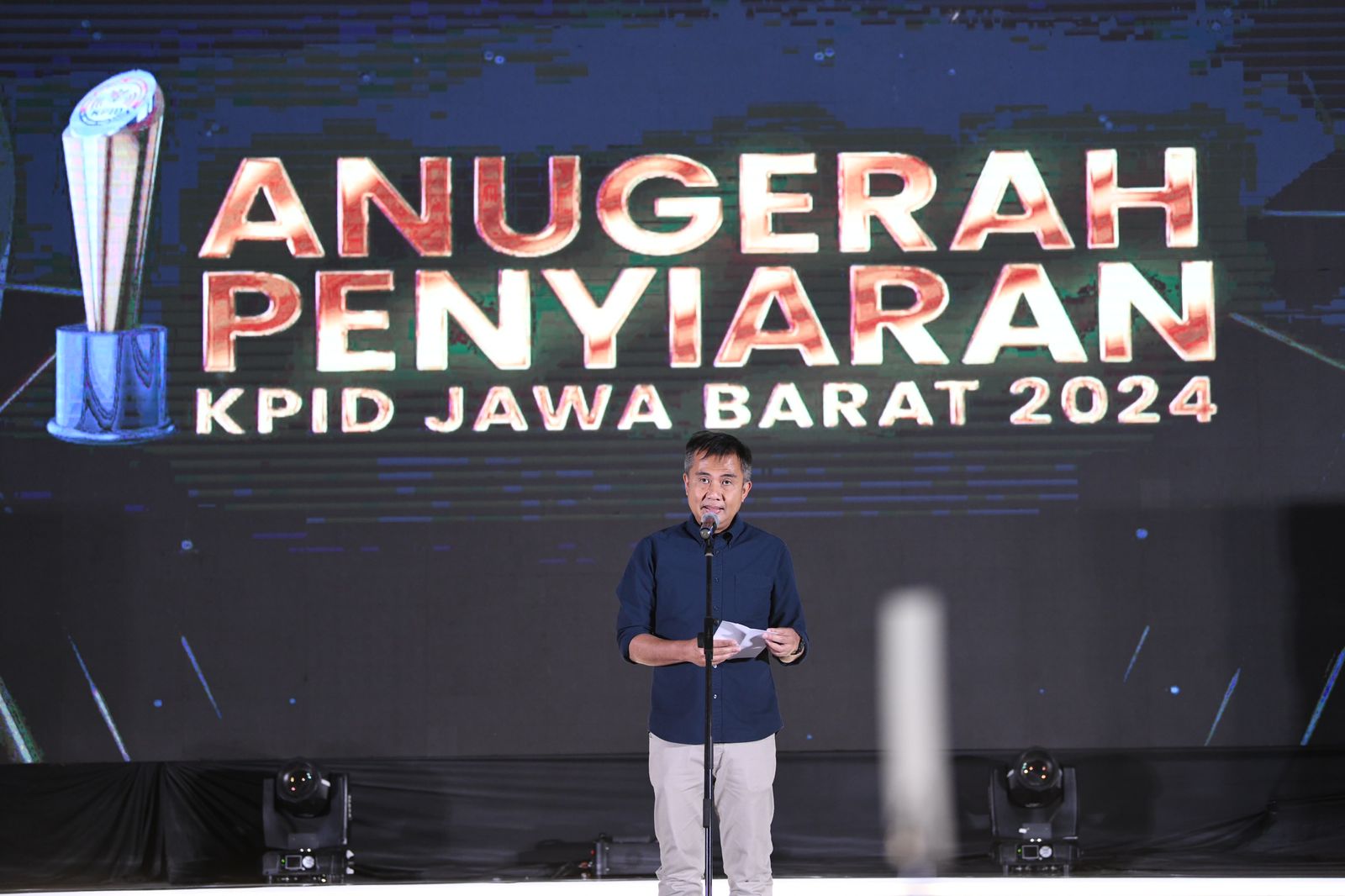 BAPPEDA JABAR - ANUGERAH KPID 2024<br>Bey Machmudin: Penyiaran Berkeadilan Harus Dapat Diakses Sampai Pelosok Jawa Barat