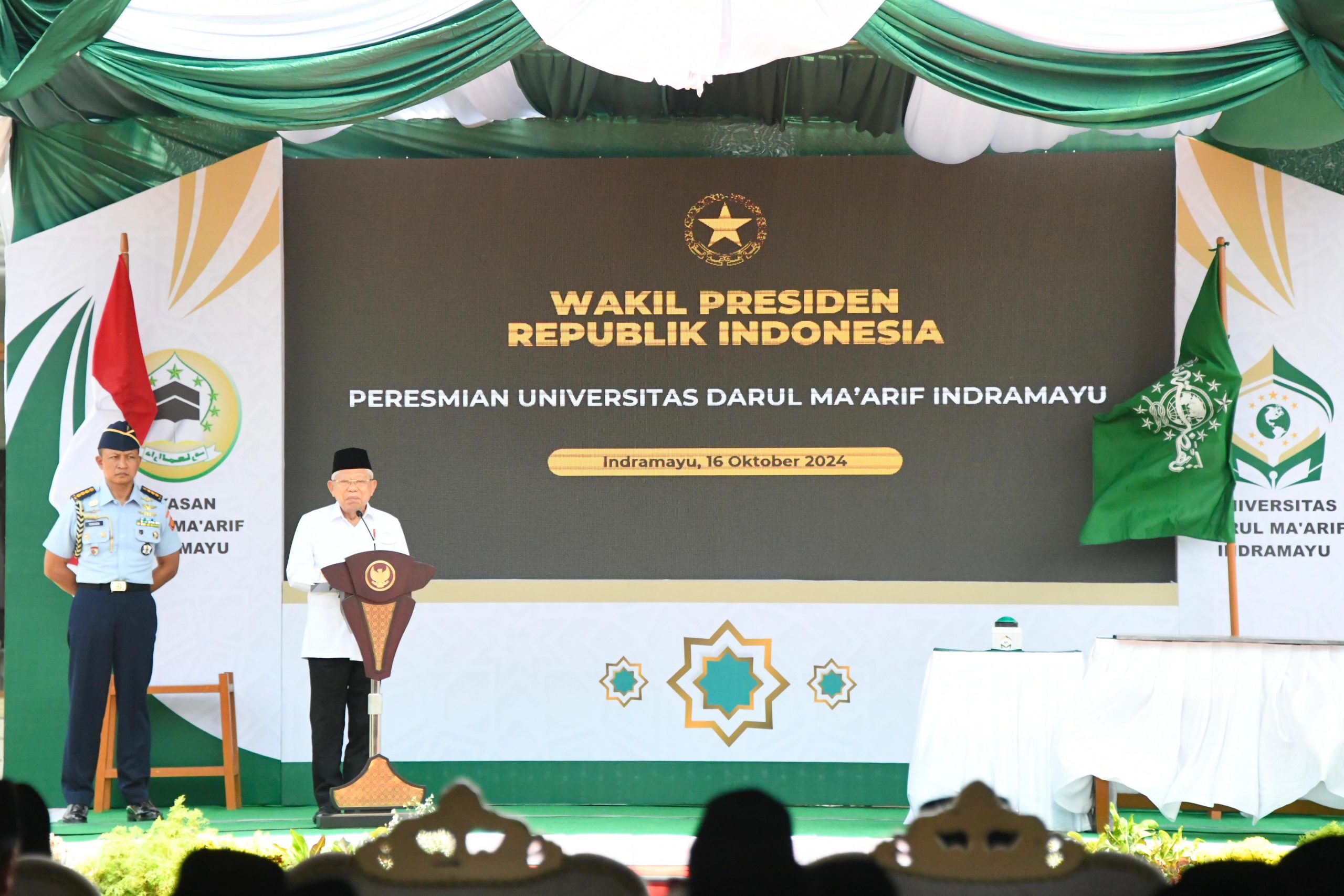 BAPPEDA JABAR - Bey Machmudin Harap Universitas Darul Ma’arif Indramayu Jadi Lokomotif Tingkatkan Kualitas SDM Berkualitas