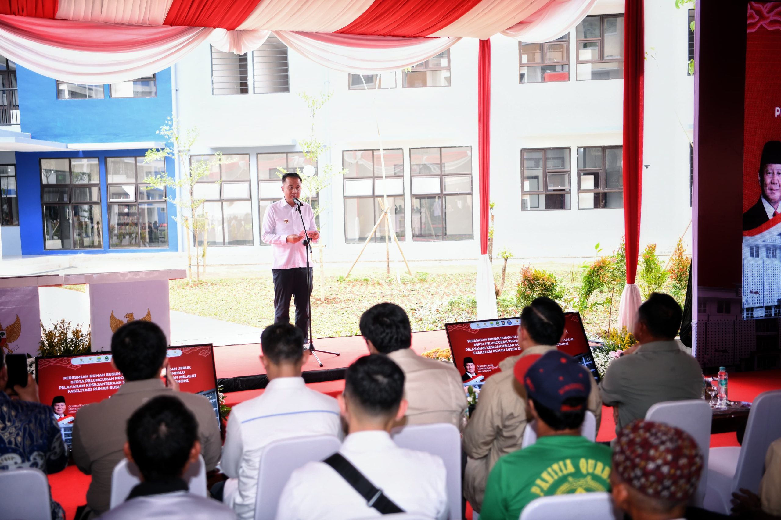 BAPPEDA JABAR - Bey Machmudin Bersama Tiga Menteri Luncurkan Program Penanganan PPKS Perkotaan