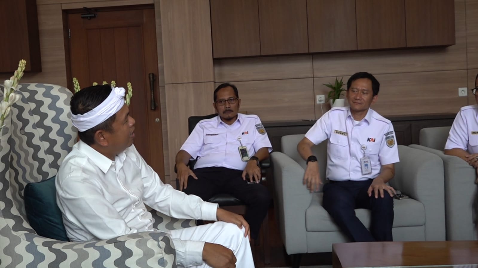 BAPPEDA JABAR - KDM Dukung Optimalisasi Jalur Nambo-Citayam